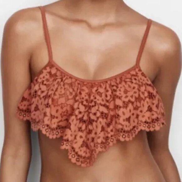 Body by Victoria Secret Lace Flutter Flounce Ruffle Crop Top Bralette Bra XS VS - Picture 2 of 7